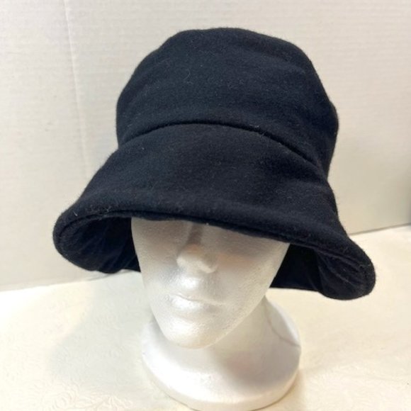 Liz Claiborne Woman's Black Wool Winter Bucket Hat Soft & Comfortable VGUC - Picture 6 of 12